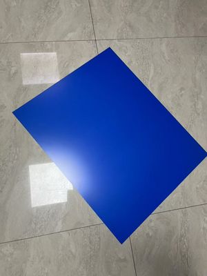 Piastra CTP a doppio strato con luci gialle sicure per alta precisione 830nm Sorgente di luce sensibile e gauge da 0,15 mm a 0,40 mm
