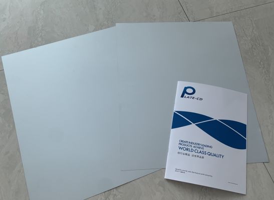 Lastre di stampa processless CD-RM con larghezza bobina massima di 1350 mm, validità 18 mesi e tiratura di 100.000-200.000 copie