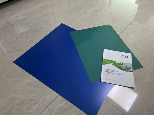 Clichè di CTCP e clichè di PS con la macchina di stampa offset