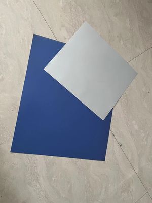Lastre di stampa CTCP in alluminio di precisione con larghezza bobina di 1350 mm ed energia laser di 100-140 MJ/cm2