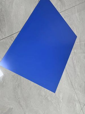 Le piastre CTP termiche blu PLATE-CD offrono un sistema affidabile per ottenere risultati di stampa precisi.