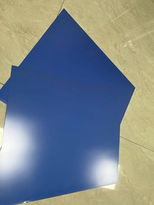 Calcolatore termico perforato blu per la stampa di bobine da 1350 mm al massimo