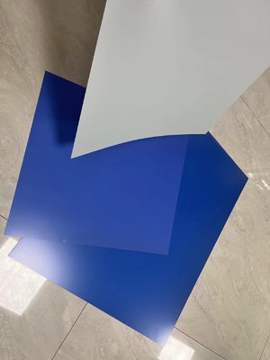 Sorgente luminosa sensibile da 830 nm, lastra CTP a doppio strato con guadagno di punto ≤10% e luci gialle sicure