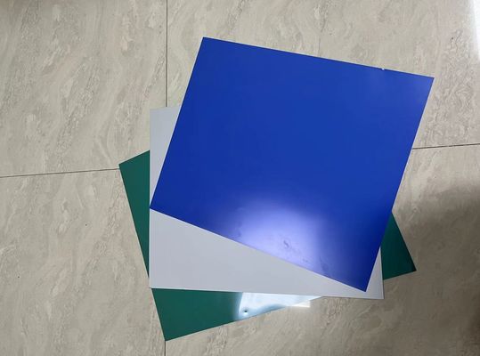 Piastra di stampa CTP in alluminio di taglia personalizzata con software per la produzione di piastre e spessore 0,15-0,40 mm